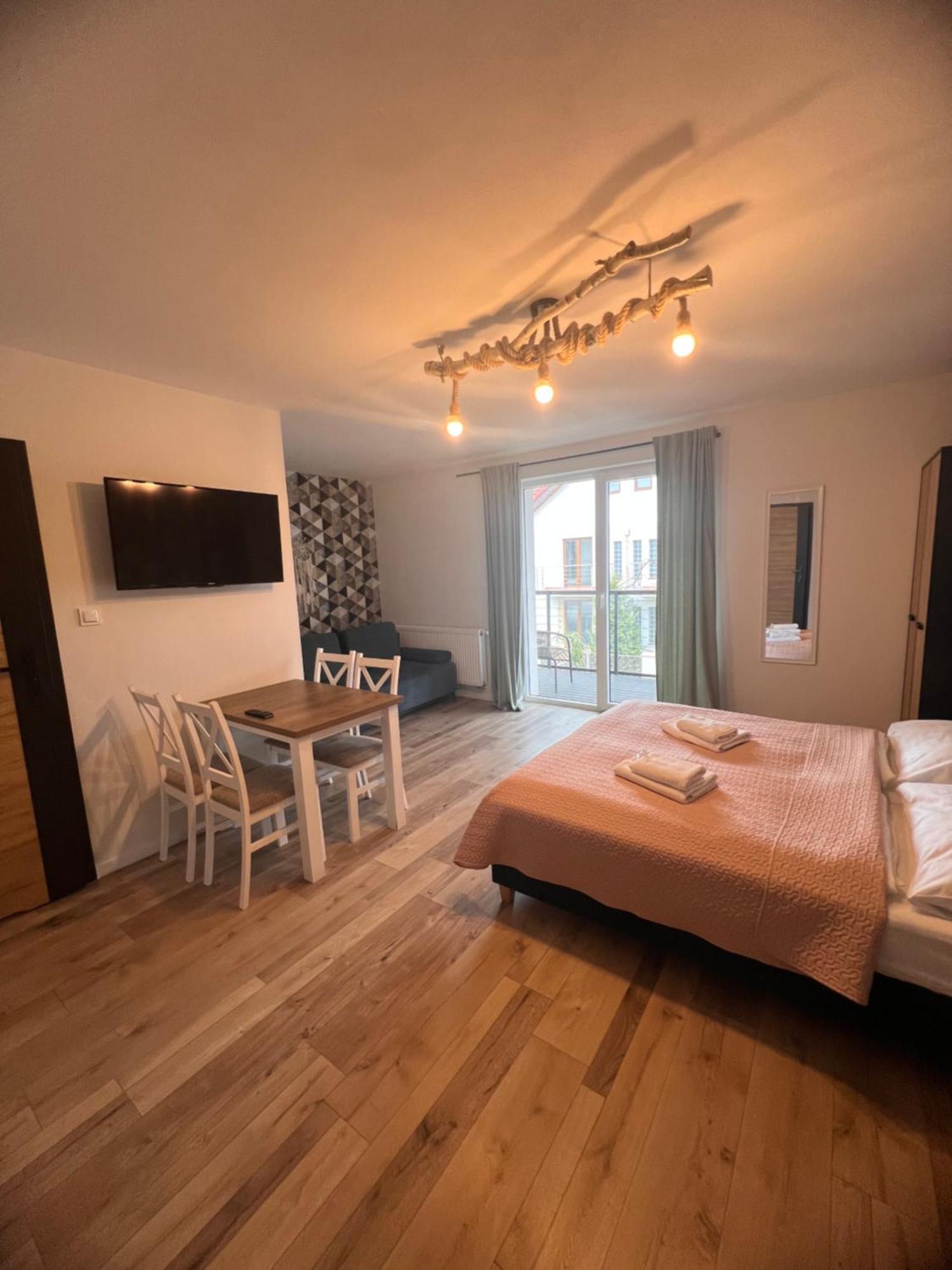 Apartmán Czarny Baran Dębki Exteriér fotografie