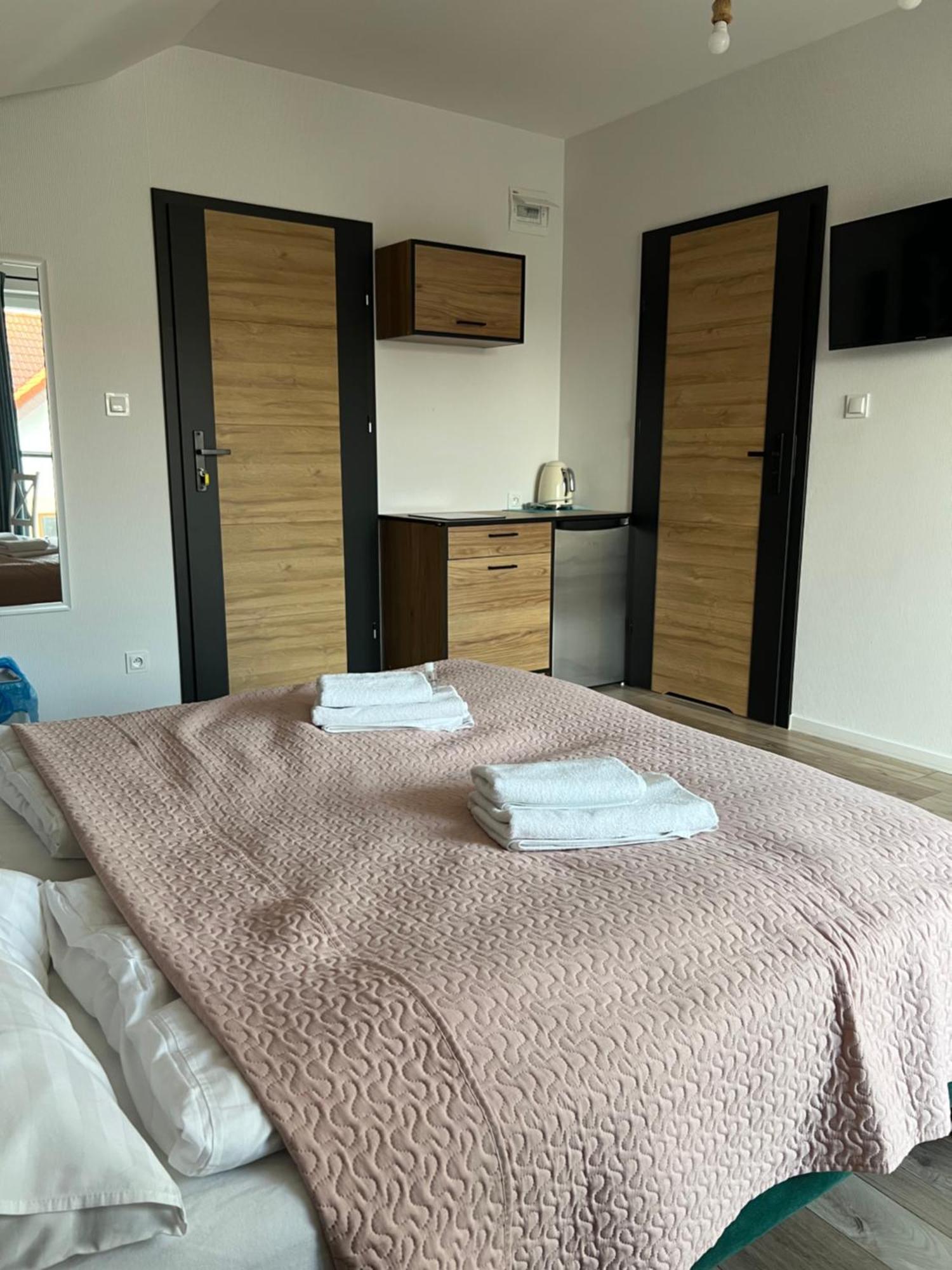 Apartmán Czarny Baran Dębki Exteriér fotografie